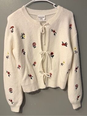 Yellow & Wind Cream Embroidered Tie-Front Cardigan